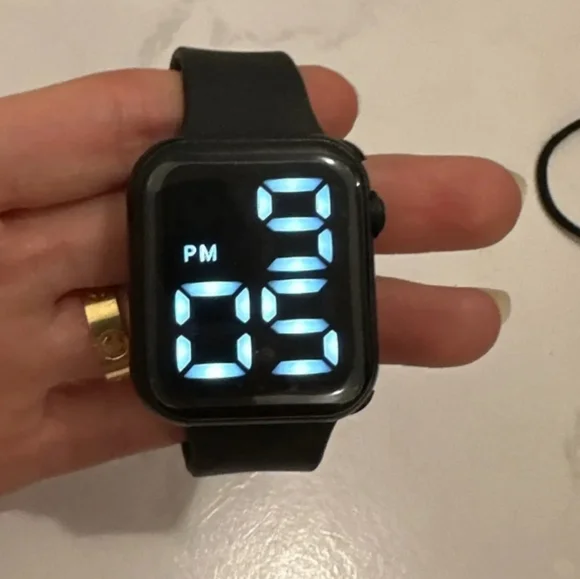 Black LED Digital Watch - Picture 8 of 12